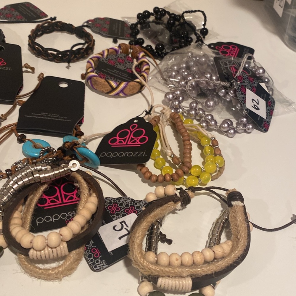 Paparazzi draw‎ string bracelets lot 34 - Picture 2 of 4